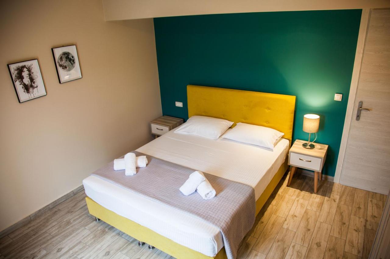 Apartment Paporas *
